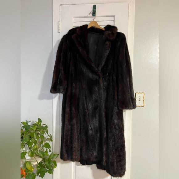 Jackets & Blazers - Long brown large authentic mink coat